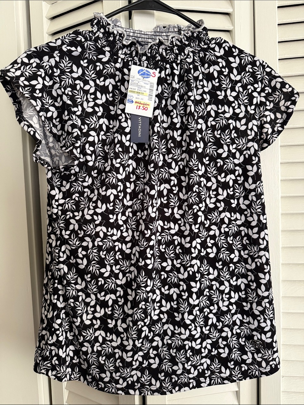 Adrienne Vittadini Black & White Leaf-Print Smocked-Neck Blouse